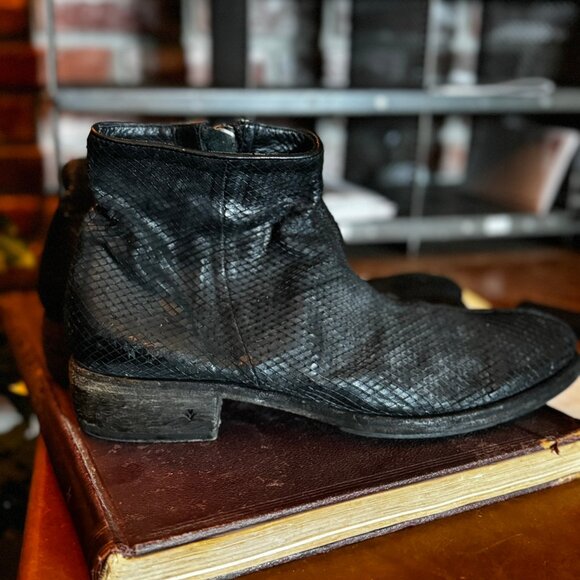 $698 JOHN VARVATOS Snakeskin Embossed Leather BOOTS (sz 10) - Picture 2 of 11